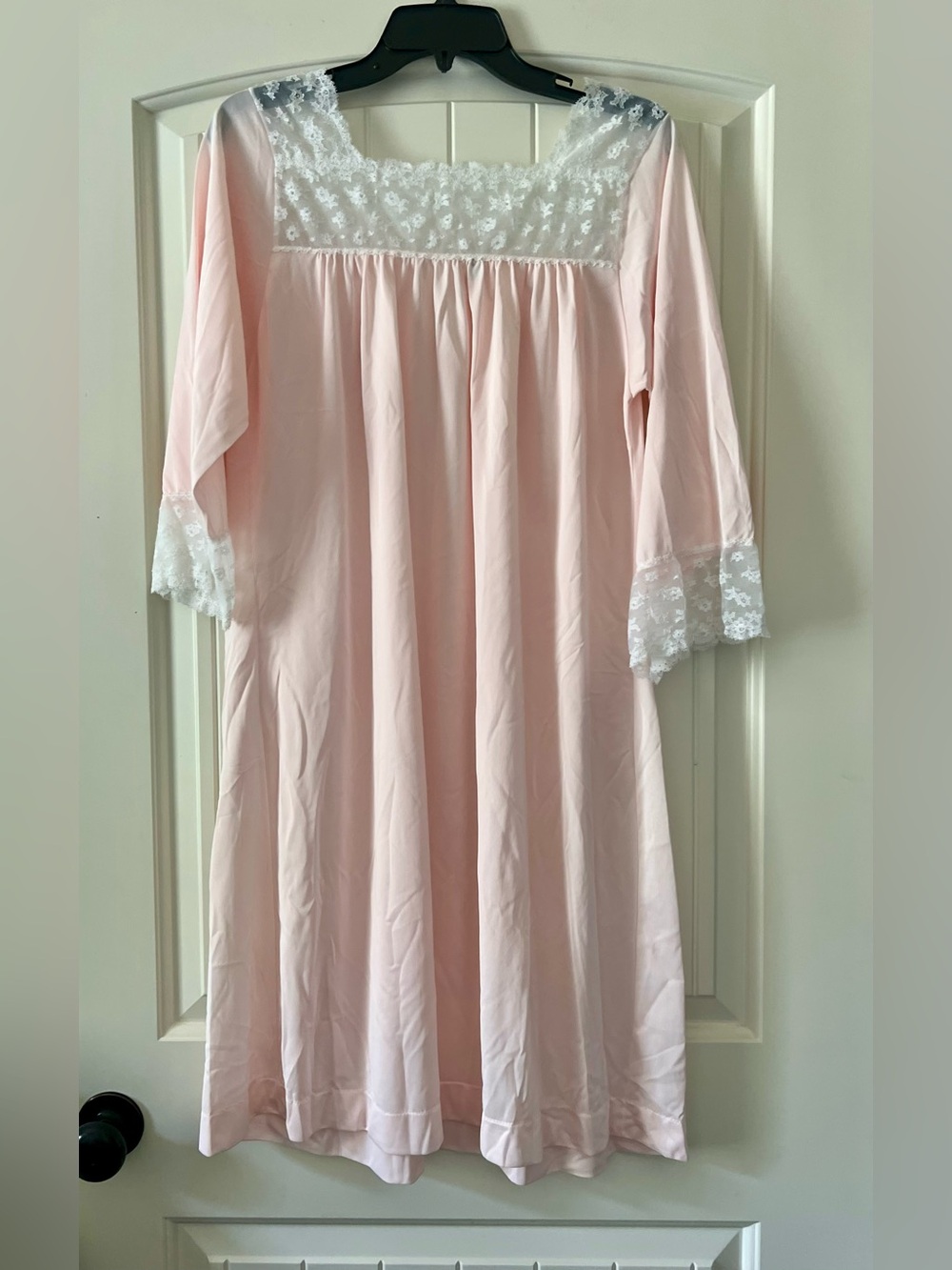 Vintage Lord & Taylor Nightgown Pink & white Stain Sheer white lace trim medium - Picture 5 of 8